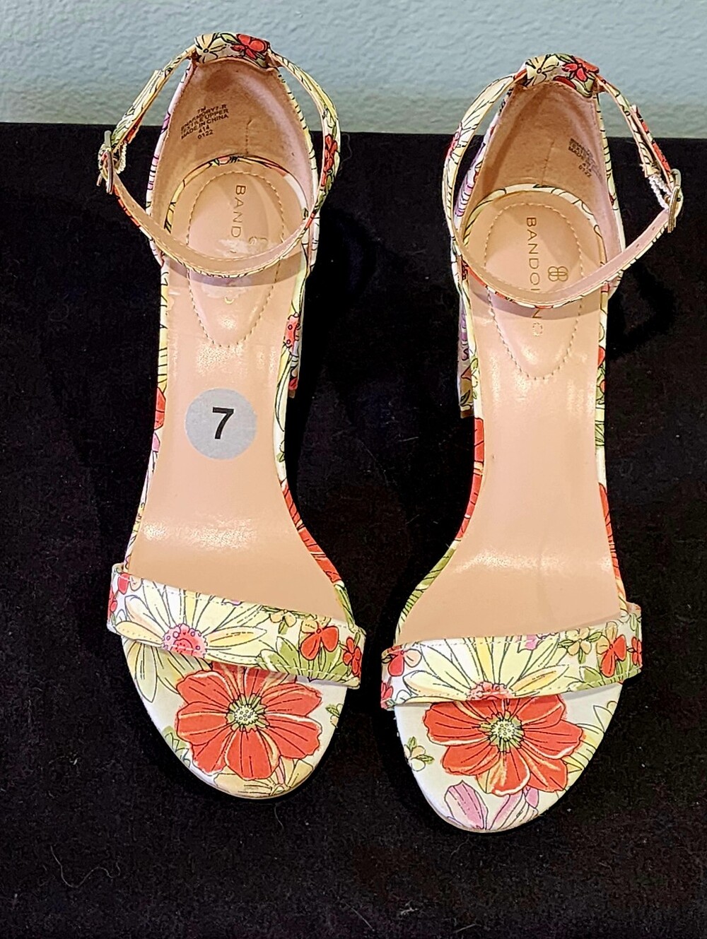 NWOT - Bandolino | Floral Block Heel Sandals - Pink Multi - Picture 2 of 9